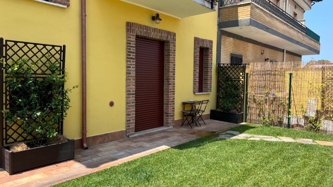 Guest House Le Gemelle Vagabonde Fiumicino Exterior photo
